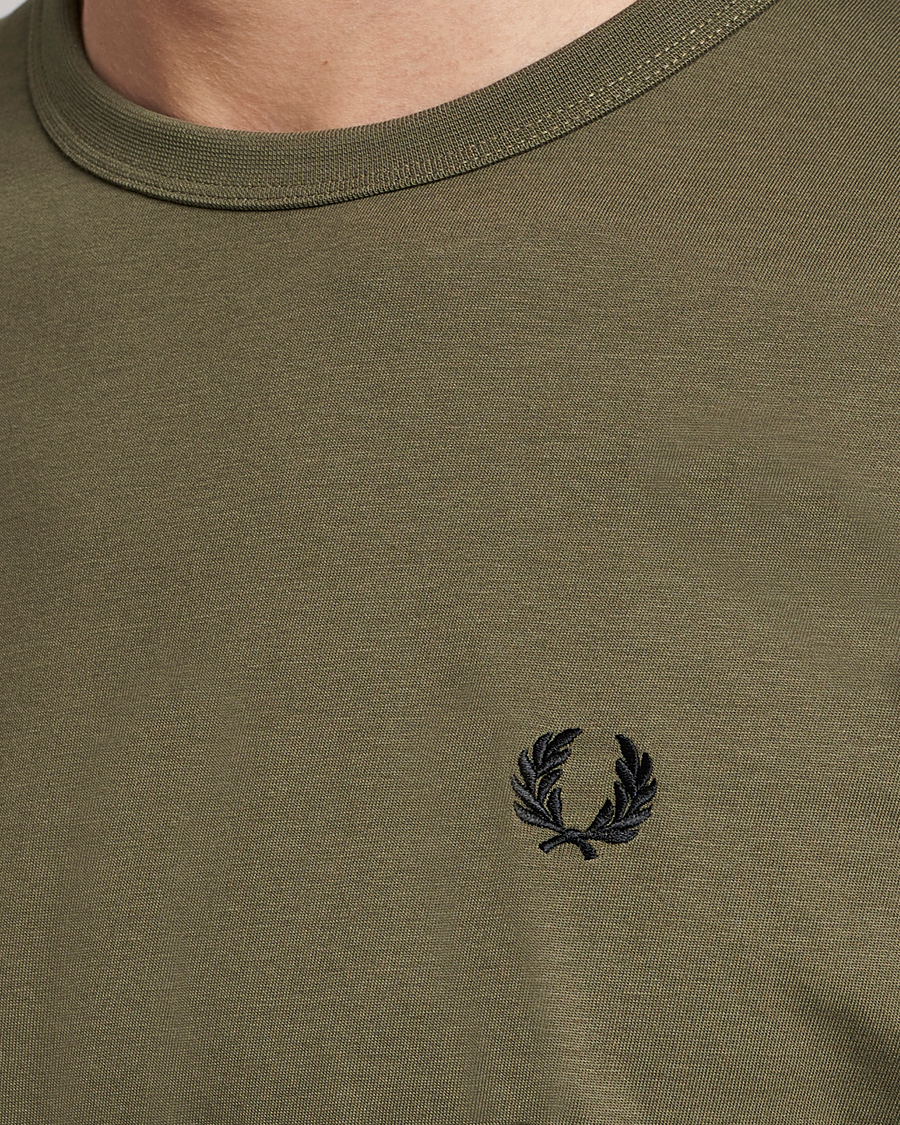Herr | T-Shirts | Fred Perry | Ringer T-Shirt Unifrom Green