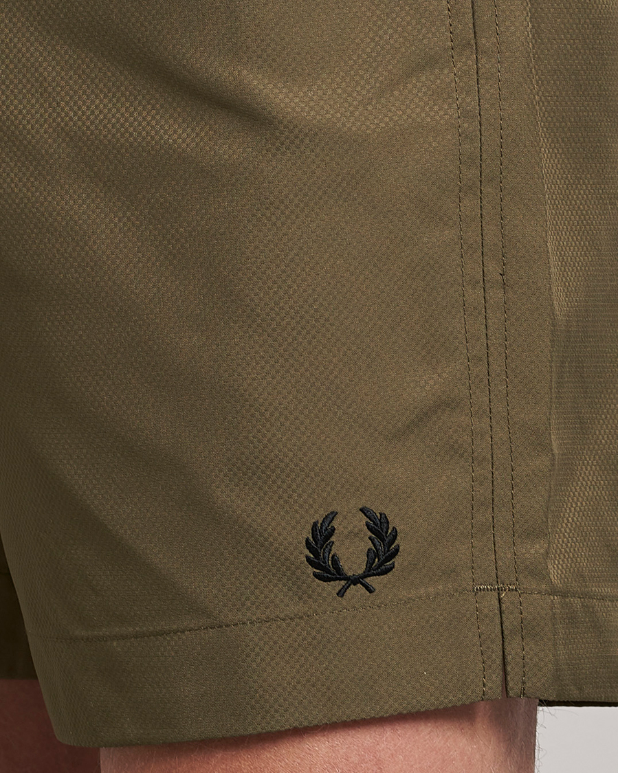 Herr | Badbyxor | Fred Perry | Classic Swimshorts Uniform Green