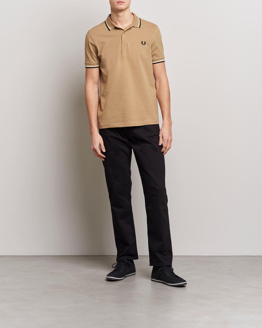 Herr | Pikéer | Fred Perry | Twin Tipped Polo Shirt Warm Stone