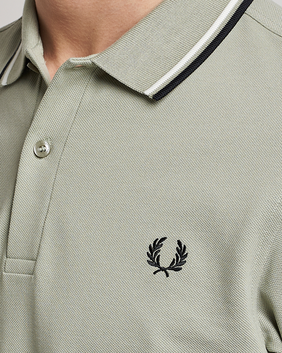 Herr | Pikéer | Fred Perry | Twin Tipped Polo Shirt Sea Gras