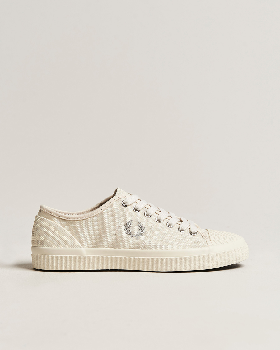 Herr | Fred Perry Hughes Low Canvas Sneaker Ecru | Fred Perry | Hughes Low Canvas Sneaker Ecru