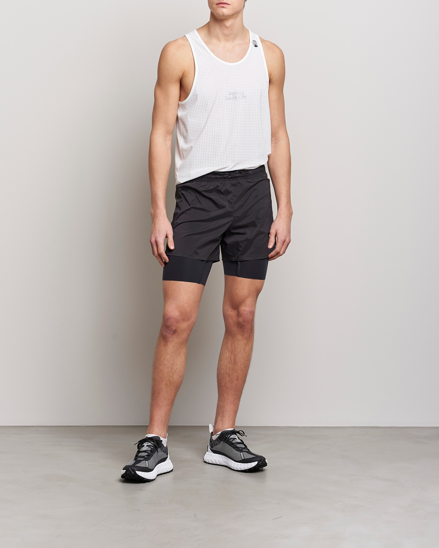 Herr | T-Shirts | Satisfy | Space-O Singlet White