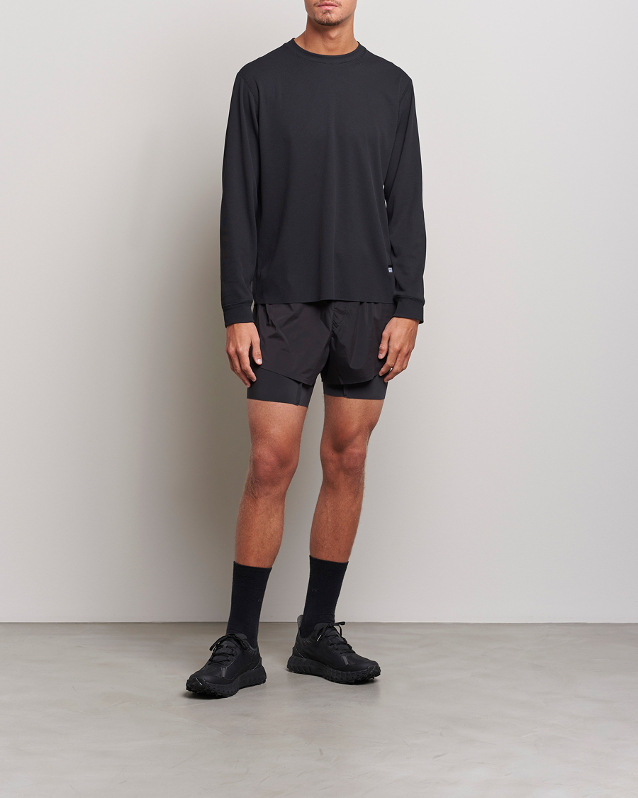 Herr | T-Shirts | Satisfy | Aura3D Base Layer Black