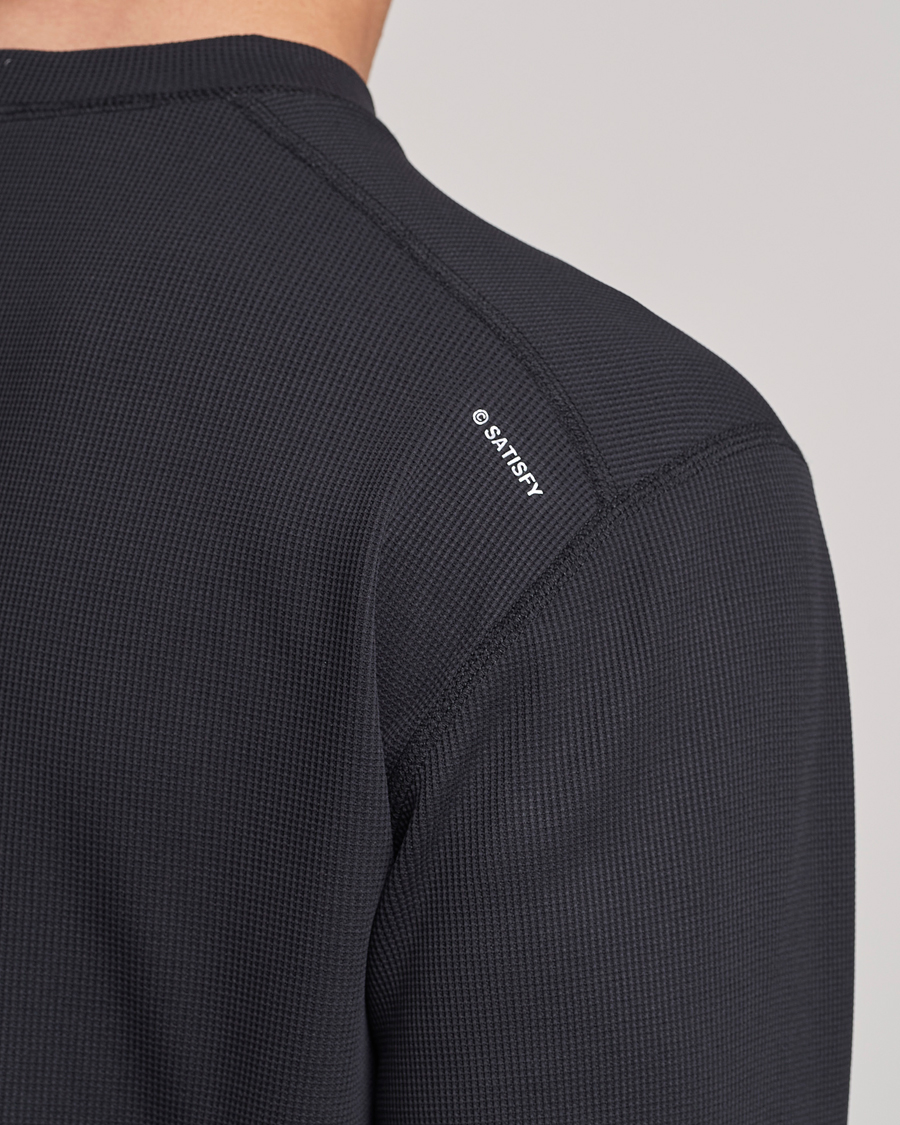Herr | T-Shirts | Satisfy | Aura3D Base Layer Black