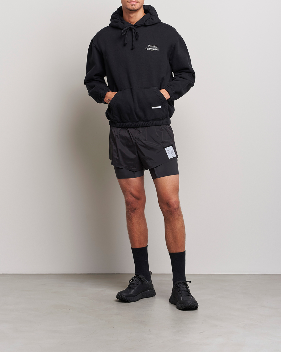 Herr | Tröjor | Satisfy | SoftShell Hoodie Black