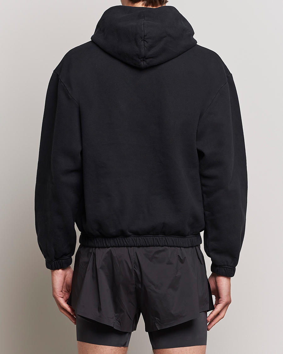 Herr | Tröjor | Satisfy | SoftShell Hoodie Black