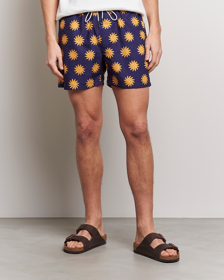 Herr | Badbyxor | OAS | Printed Swimshorts Sunday Sun