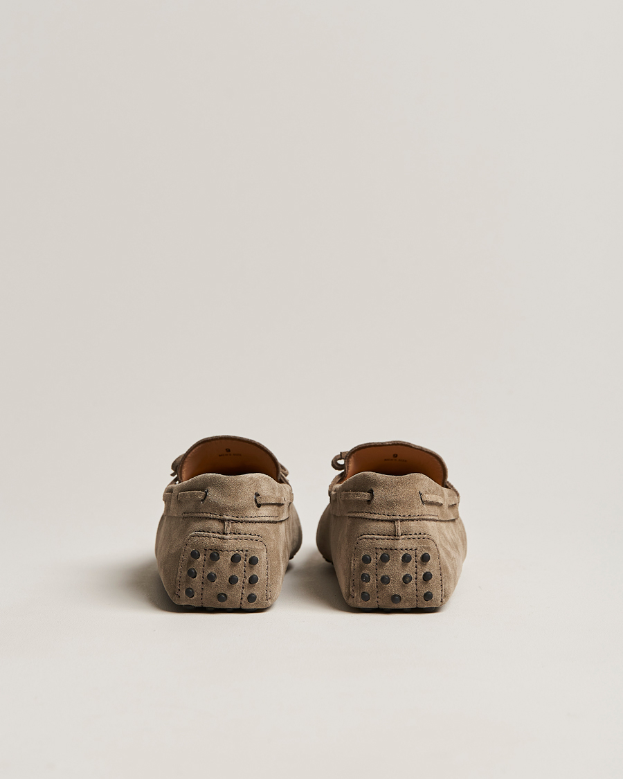 Herr | Tod's Laccetto Gommino Carshoe Taupe Suede | Tod's | Laccetto Gommino Carshoe Taupe Suede