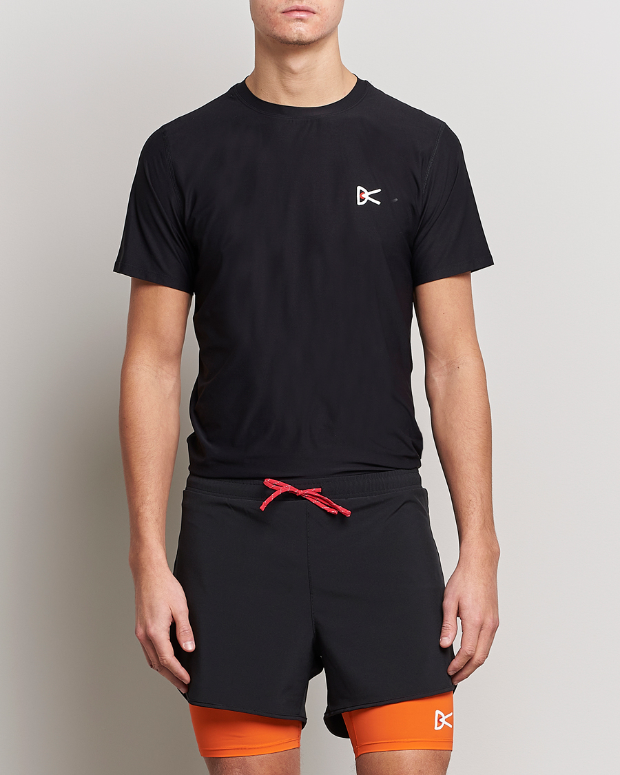 Herr | Running | District Vision | Aloe-Tech Short Sleeve T-Shirt Black