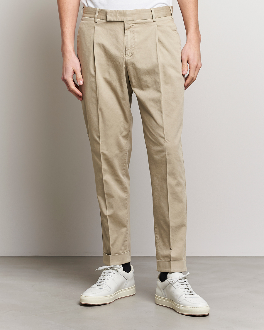 Herr | Byxor | PT01 | Slim Fit Pleated Linen Blend Trousers Beige