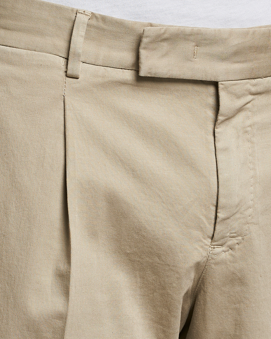 Herr | Byxor | PT01 | Slim Fit Pleated Linen Blend Trousers Beige