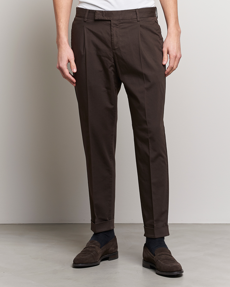 Herr | Byxor | PT01 | Slim Fit Pleated Linen Blend Trousers Chocolate