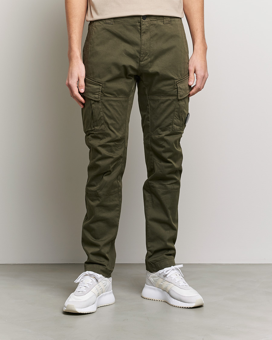 Herr | Byxor | C.P. Company | Satin Stretch Cargo Pants Olive