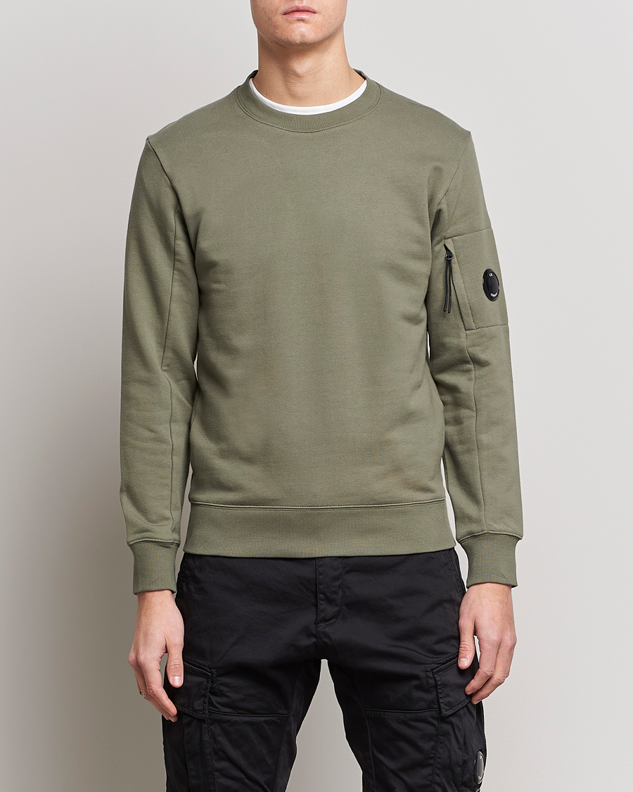 Herr | Tröjor | C.P. Company | Diagonal Raised Fleece Lens Sweatshirt Olive