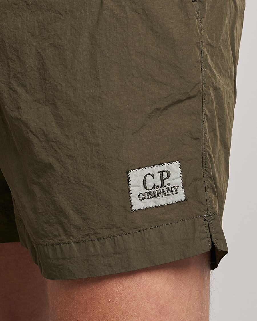Herr | Badbyxor | C.P. Company | Flatt Nylon Garment Dyed Swimshorts Olive