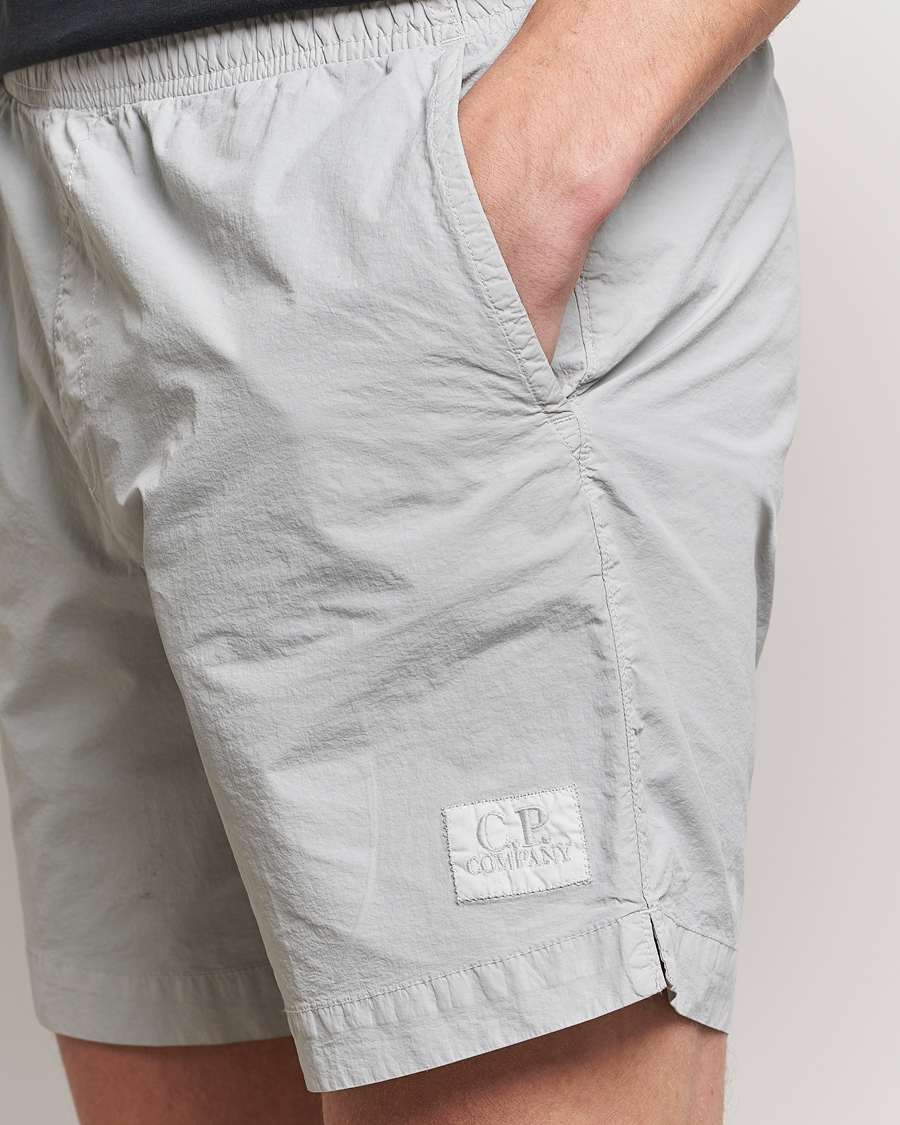 Herr | Badbyxor | C.P. Company | Flatt Nylon Garment Dyed Swimshorts Grey