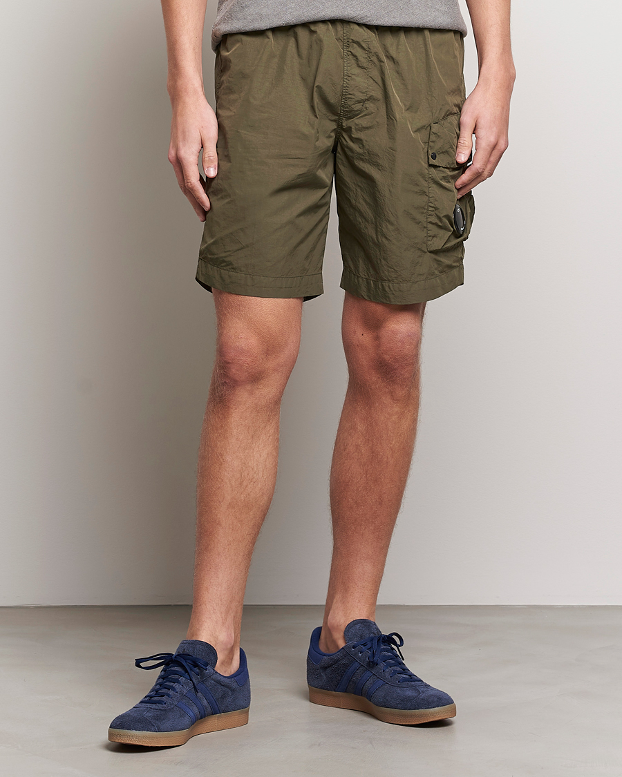 Herr | Shorts | C.P. Company | Flatt Nylon Garment Dyed Shorts Olive