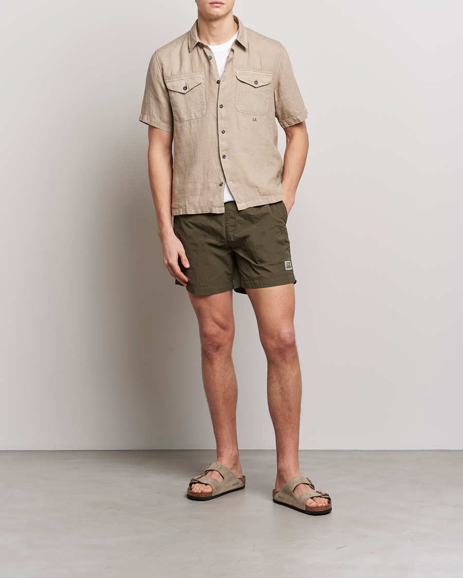 Herr | Skjortor | C.P. Company | Short Sleeve Pocket Linen Shirt Taupe