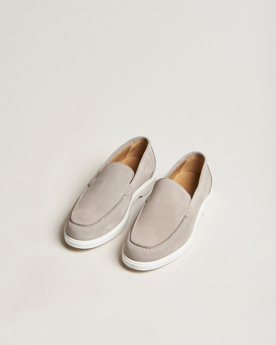 Herr | Loafers | Loake Shoemakers | Tuscany Suede Loafer Stone