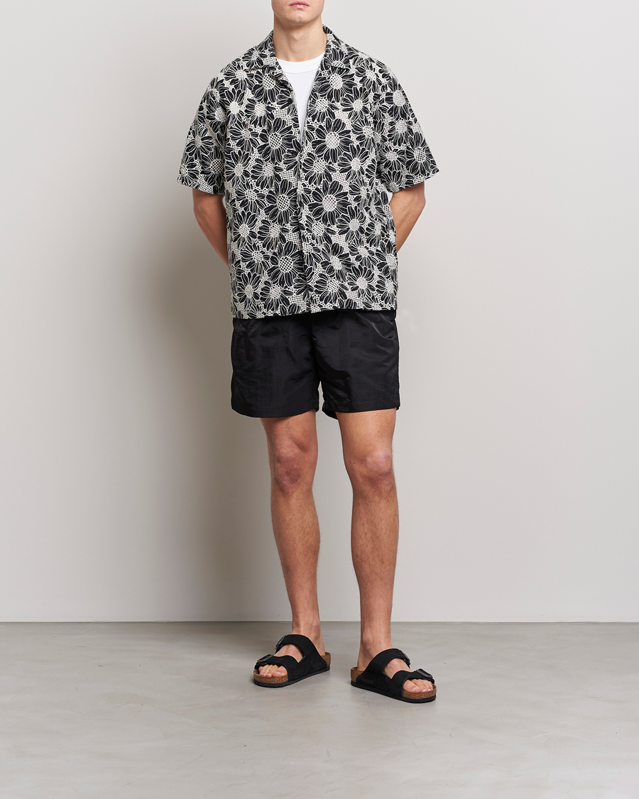 Herr | Shorts | Sunflower | Mike Shorts Black