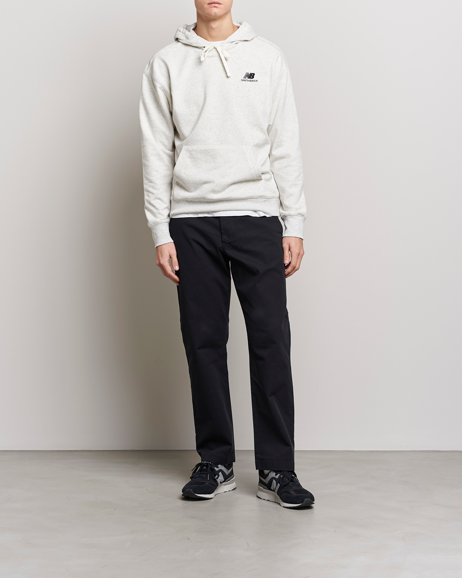 Herr | Tröjor | New Balance | Essentials Hoodie Sea Salt Heather