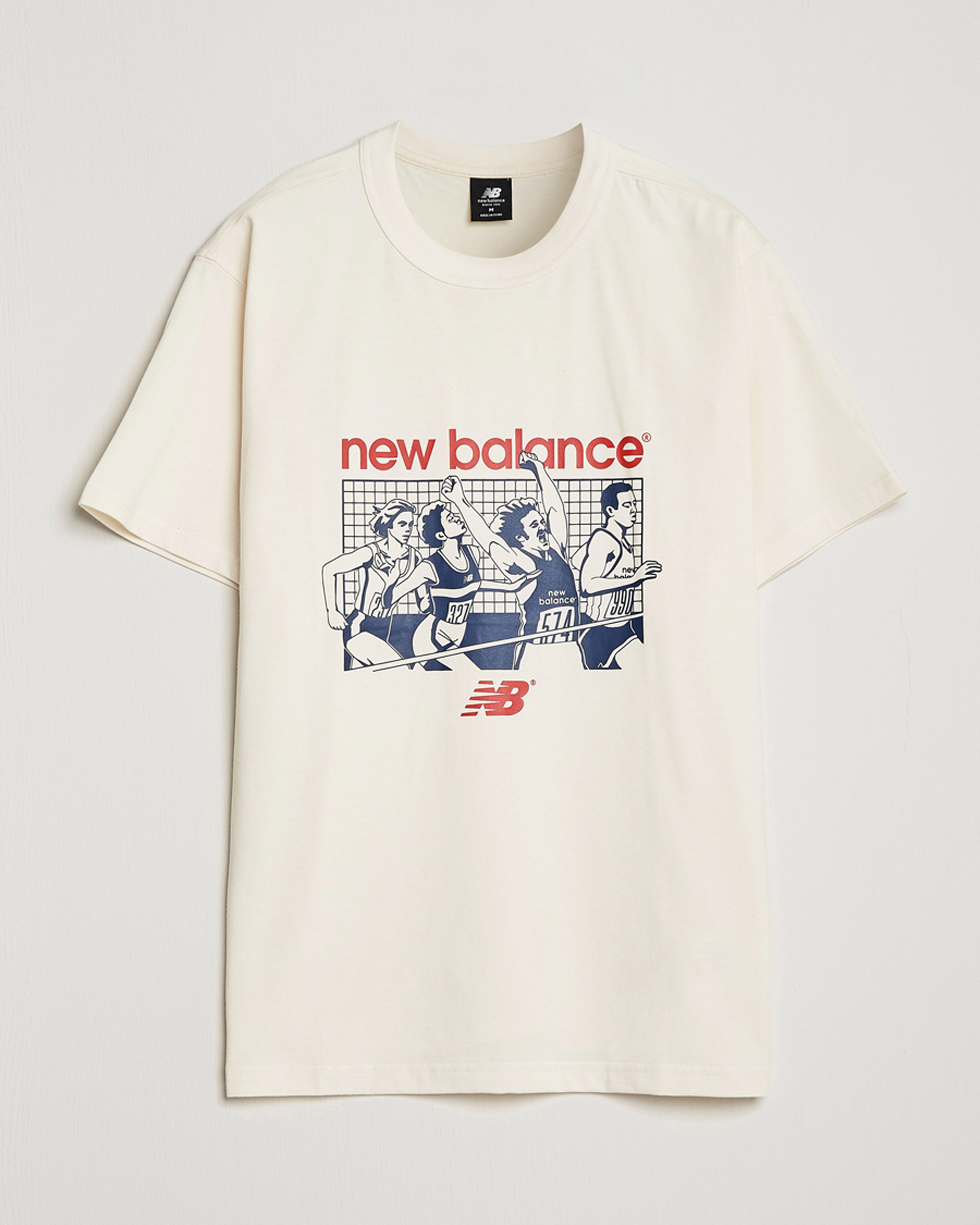 Herr | T-Shirts | New Balance | Athletics 90s Graphic T-Shirt Greige