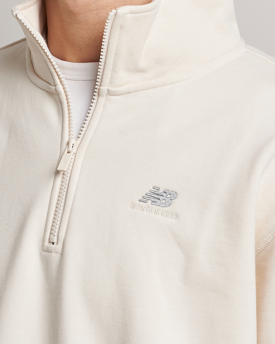 Herr | Tröjor | New Balance | Athletics 90s 1/4 Zip Sweater Greige