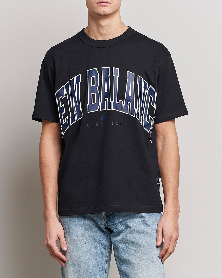 Herr | New Balance | New Balance | Athletics Warped T-Shirt Black