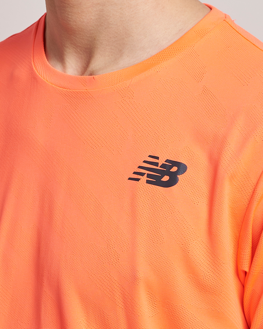 Herr | T-Shirts | New Balance Running | Q Speed Jacquard T-Shirt Neon Dragonfly