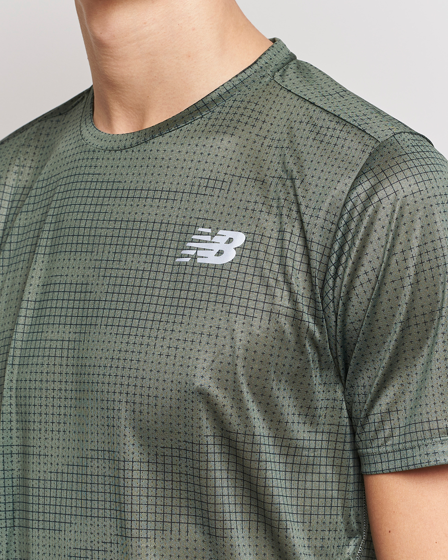 Herr | T-Shirts | New Balance Running | Impact Run T-Shirt Deep Olive
