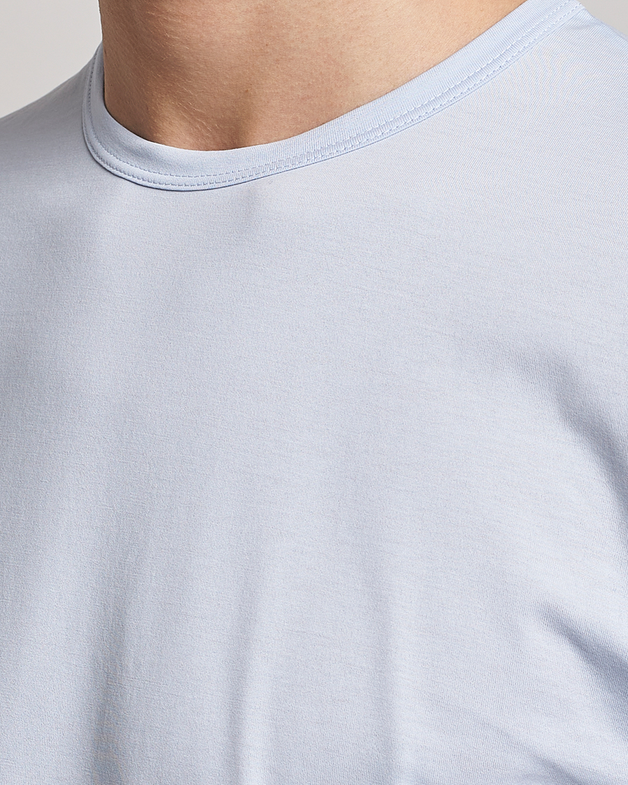 Herr | T-Shirts | Sunspel | Crew Neck Cotton Tee Pastel Blue
