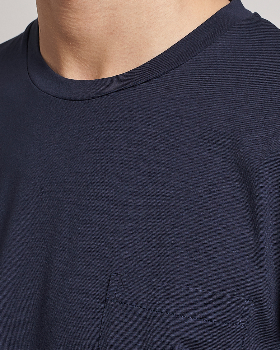 Herr | T-Shirts | Sunspel | Riviera Pocket Crew Neck T-Shirt Navy