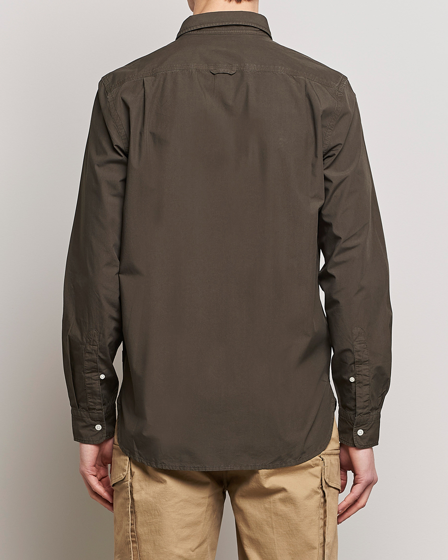 Herr | Skjortor | Woolrich | Poplin Garment Dyed Pocket Shirt Dark Green