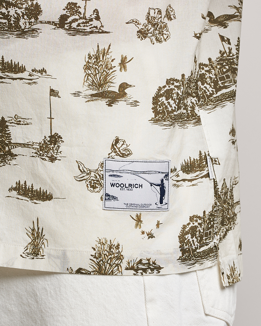 Herr | Skjortor | Woolrich | Zavikon Printed Short Sleeve Resort Shirt Milky Cream