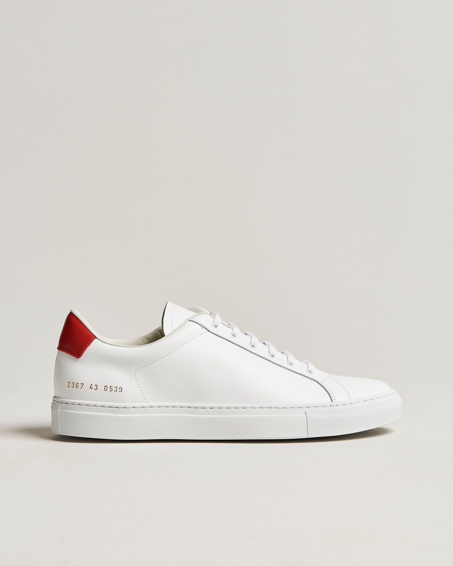 Herr | Common Projects Retro Low Suede Sneaker White/Red | Common Projects | Retro Low Suede Sneaker White/Red