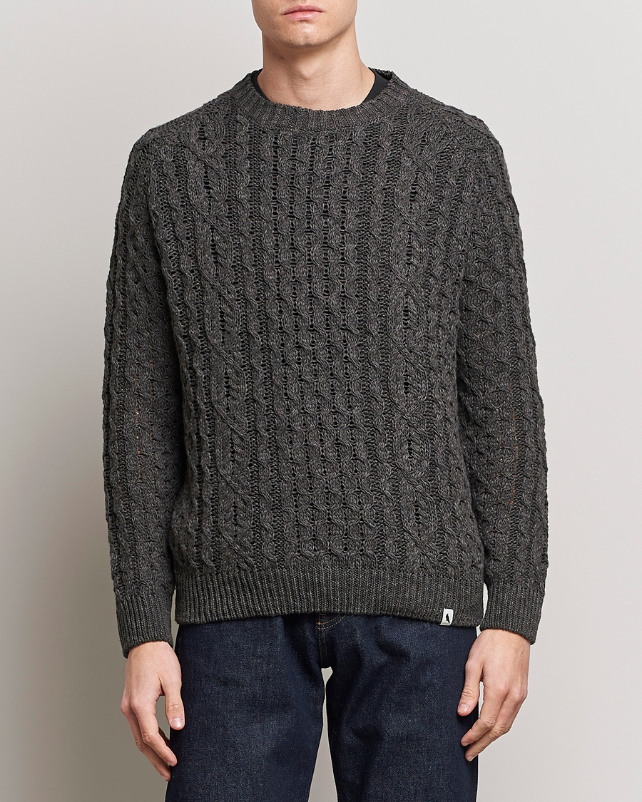 Herr | Tröjor | Peregrine | Linen Arran Jumper Grey