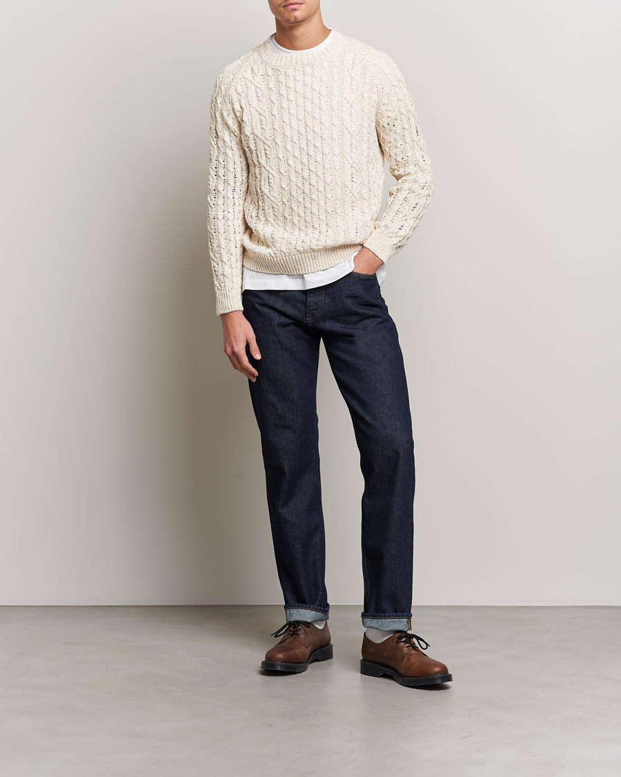 Herr | Tröjor | Peregrine | Linen Arran Jumper Cream
