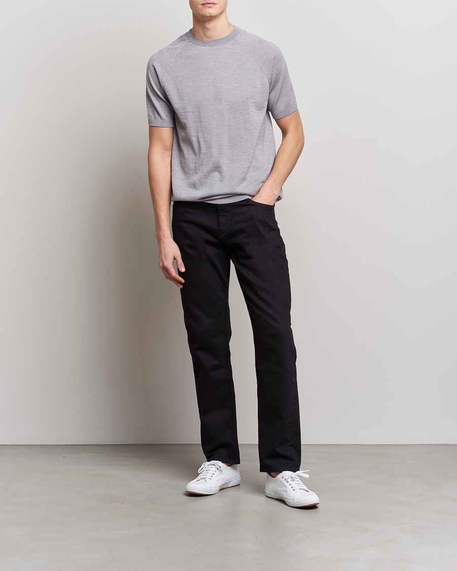 Herr | T-Shirts | Peregrine | Knitted Wool T-Shirt Light Grey