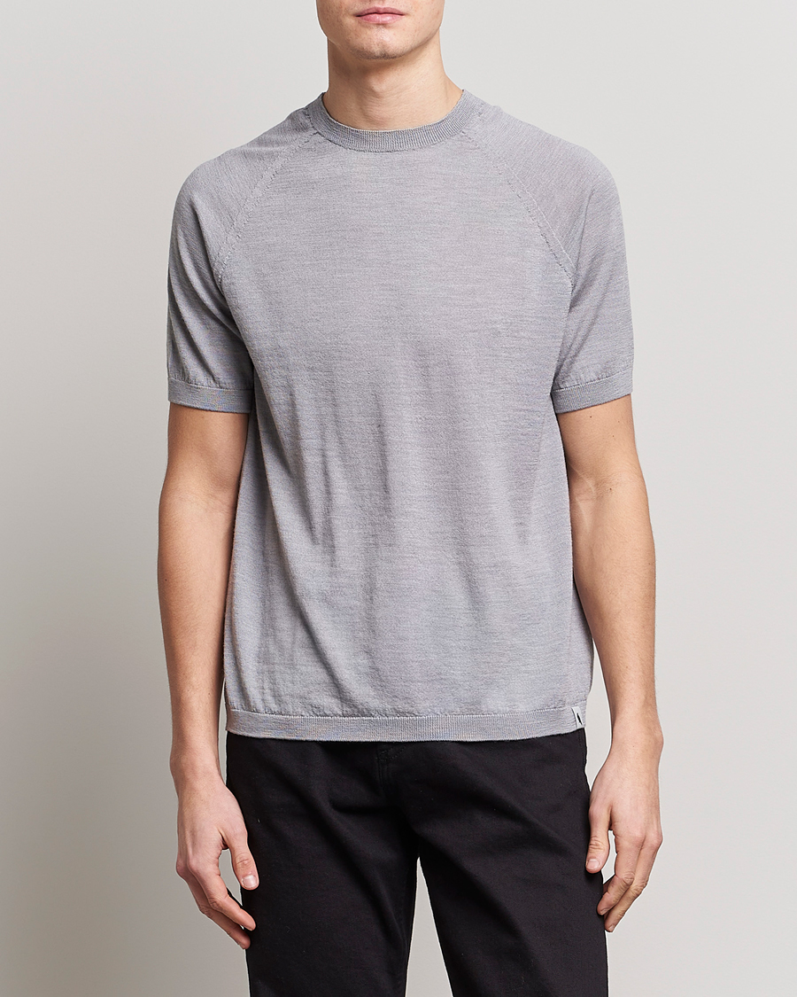 Herr | T-Shirts | Peregrine | Knitted Wool T-Shirt Light Grey