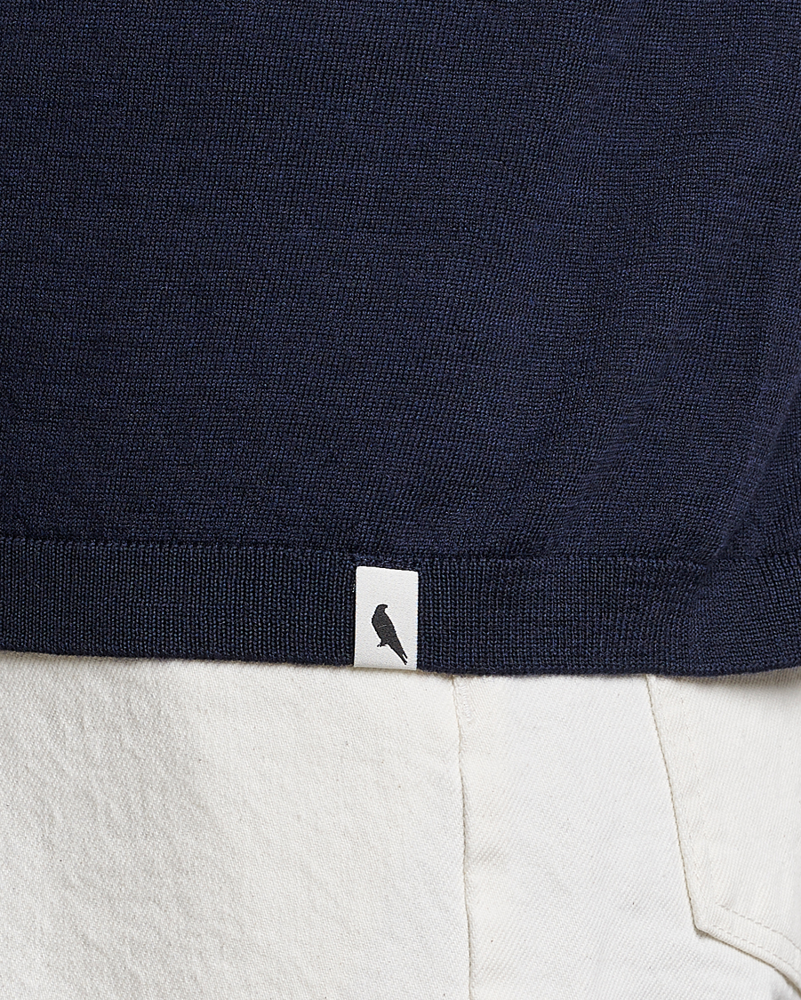 Herr | T-Shirts | Peregrine | Knitted Wool T-Shirt Navy