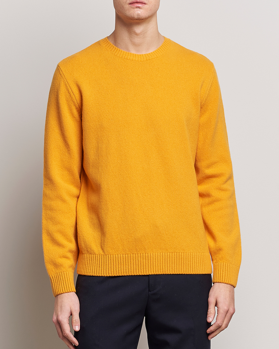 Herr | Tröjor | Colorful Standard | Classic Merino Wool Crew Neck Burned Yellow