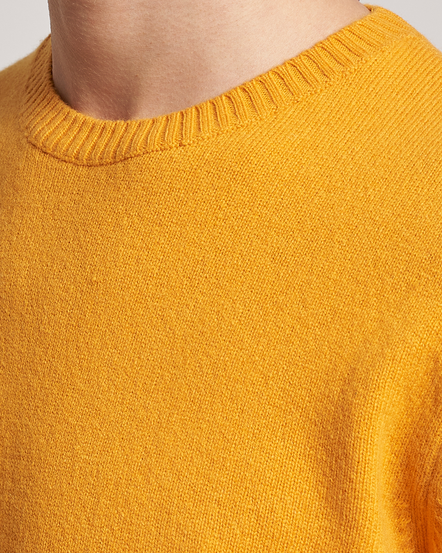 Herr | Tröjor | Colorful Standard | Classic Merino Wool Crew Neck Burned Yellow