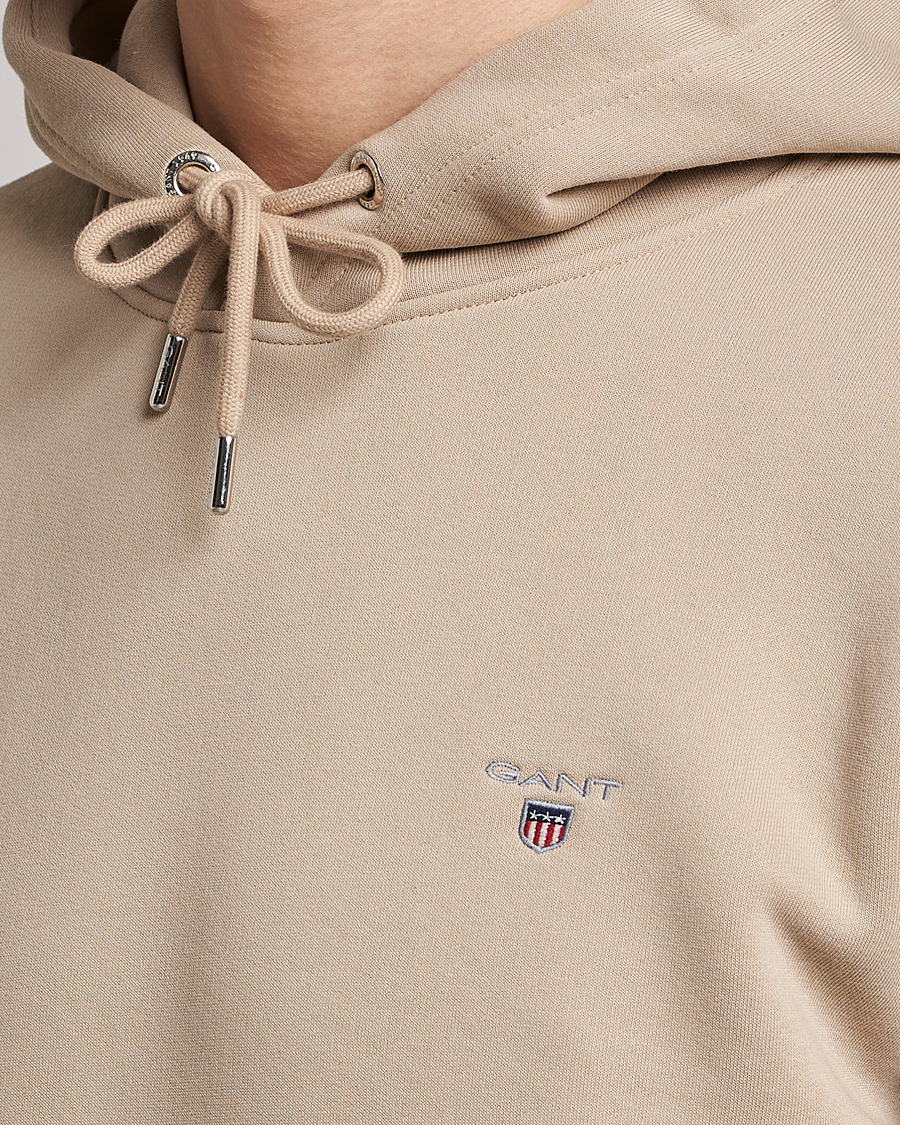 Herr | Tröjor | GANT | Original Shield Logo Hoodie Concrete Beige