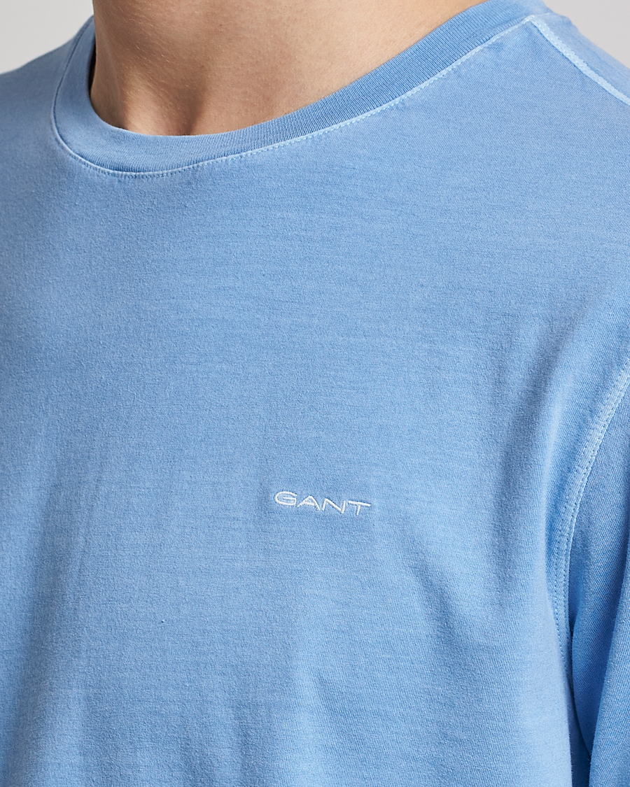 Herr | T-Shirts | GANT | Sunbleached T-Shirt Gentle Blue