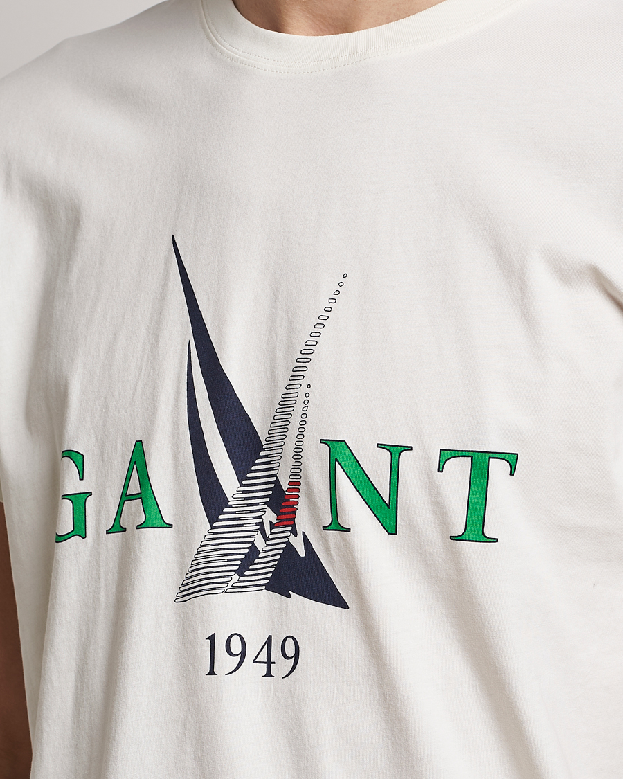 Herr | T-Shirts | GANT | Sailing Logo Crew Neck T-Shirt Cream