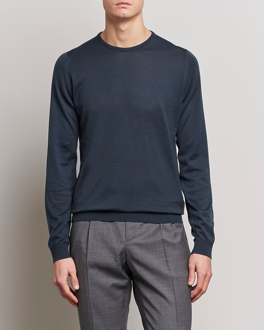 Herr | Best of British | John Smedley | Hatfield Sea Island Crew Neck Granite