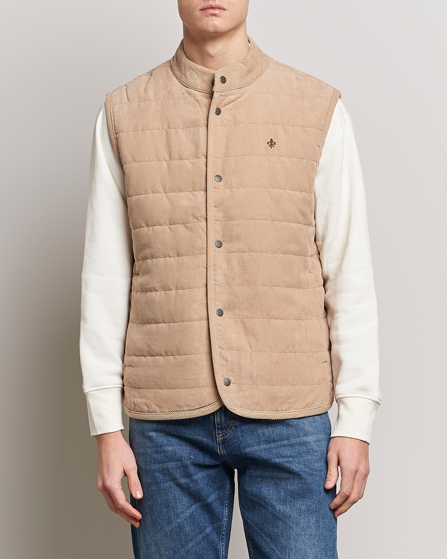 Herr | Västar | Morris | Woburn Baby Cord Vest Beige