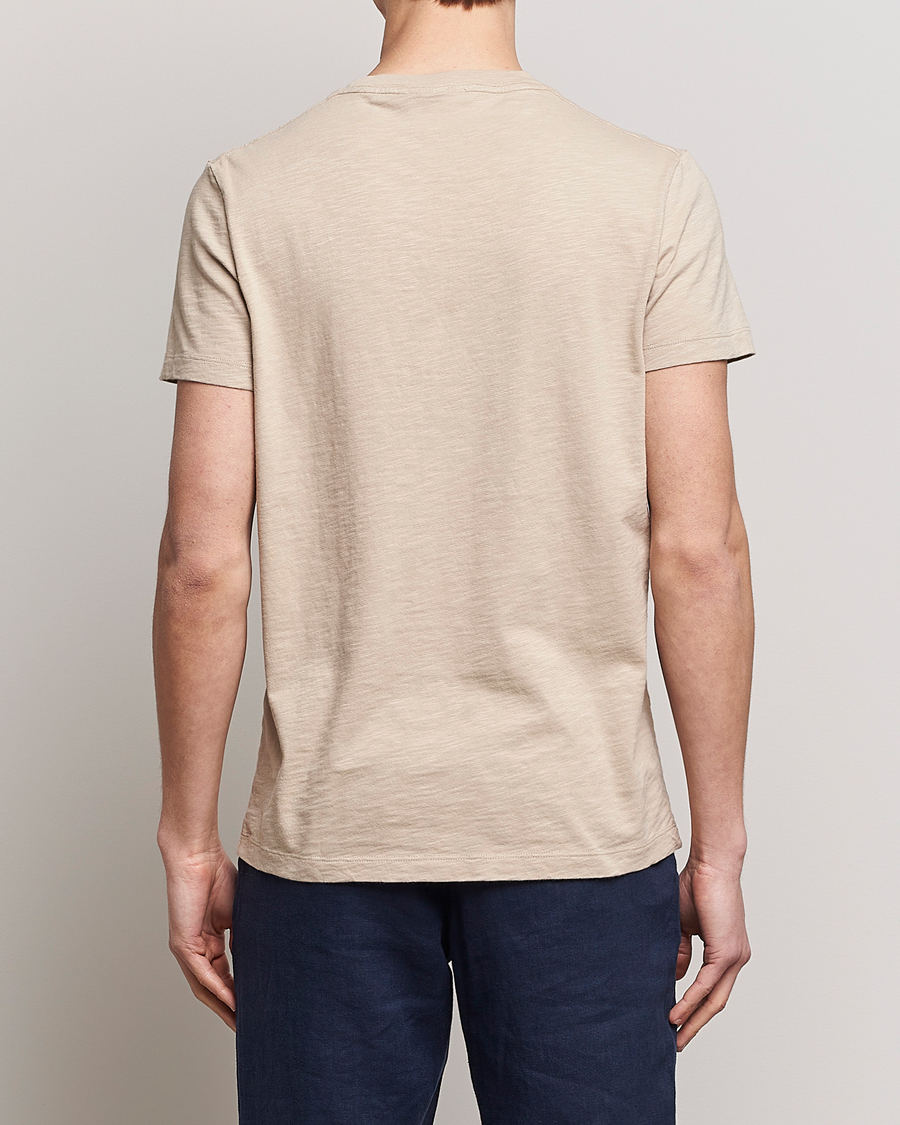 Herr | T-Shirts | Morris | Lily Slub Pocket Crew Neck Tee Beige
