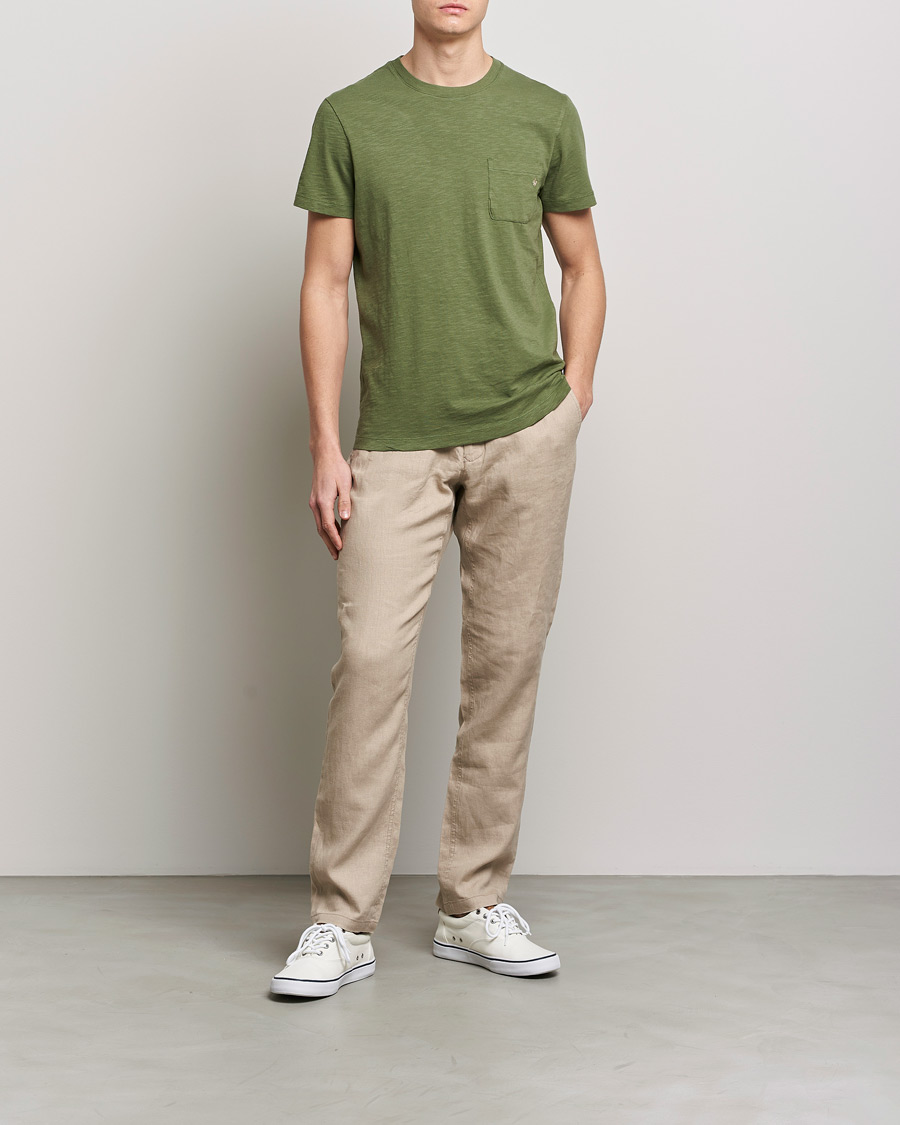 Herr | T-Shirts | Morris | Lily Slub Pocket Crew Neck Tee Olive