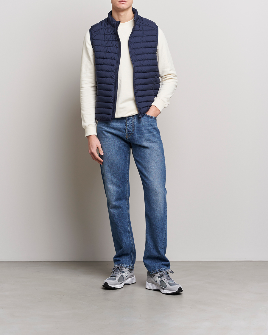 Herr | Västar | Save The Duck | Leonard Lightweight Matt Padded Vest Navy Blue